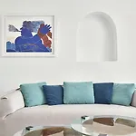 미코니안 앰배서더 릴레이&샤토 Platys Gialos (Mykonos)