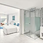 미코니안 앰배서더 릴레이&샤토 Platys Gialos (Mykonos)