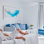 미코니안 앰배서더 릴레이&샤토 호텔 5*